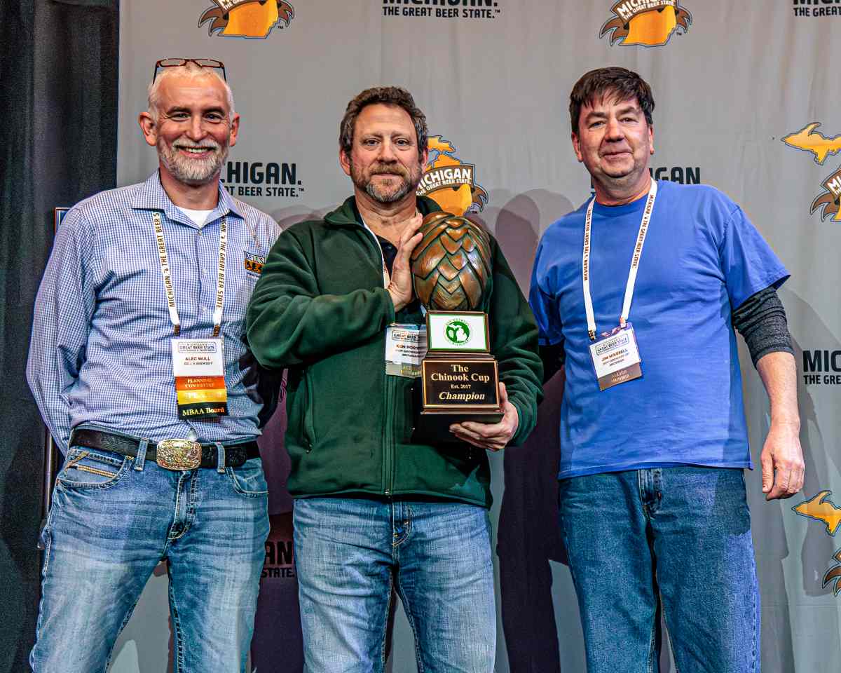 Read more about the article Eighth Annual Michigan Chinook Cup Awarded at the 2025 Michigan’s Great Beer State Conference & Trade Show